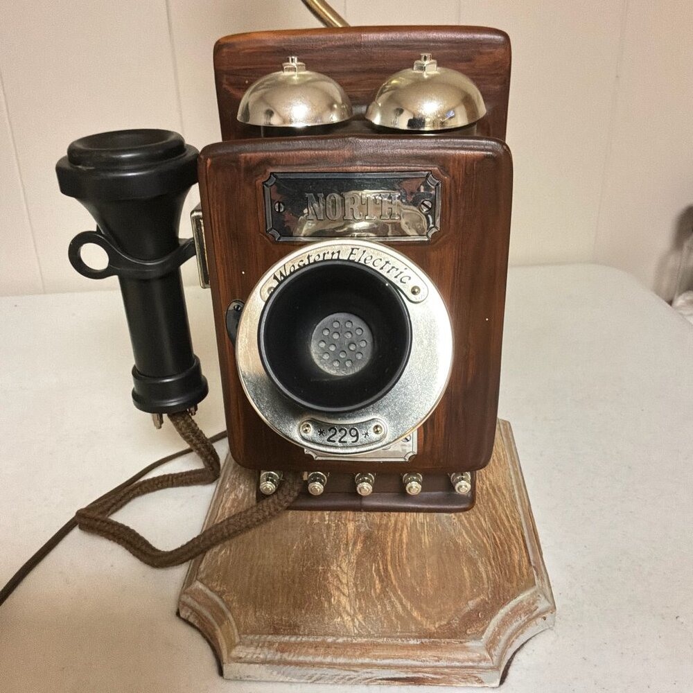Jim Beam Whiskey Decanter Bottle 1249 Telephone Lamp Tested and Works